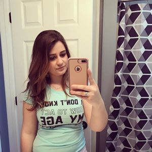 Meet your Posher, Elmira